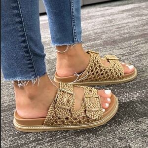 Universal Thread Kylie Crochet Summer Boho Sandals sz 7 Tan Birks